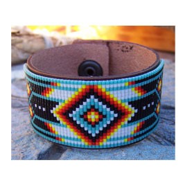 Armband mit Perlenarbeit, indianische Handarbeit
