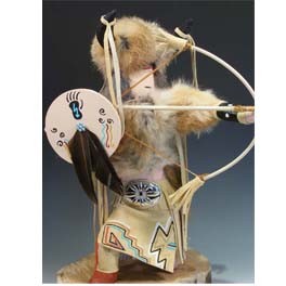 Kachina "Buffalo Warrior" mit Fell