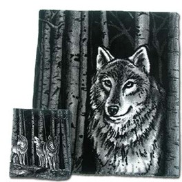 Kuschelige Fleece-Decke "Wolf im Wald"