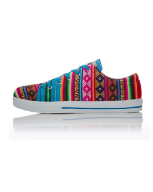 Sneakers aus Peru, "Blue Mist"